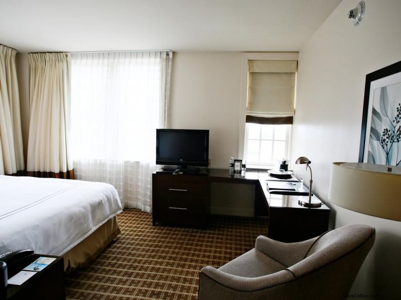 The Ellis Hotel – Premium Comfort & Exceptional Service