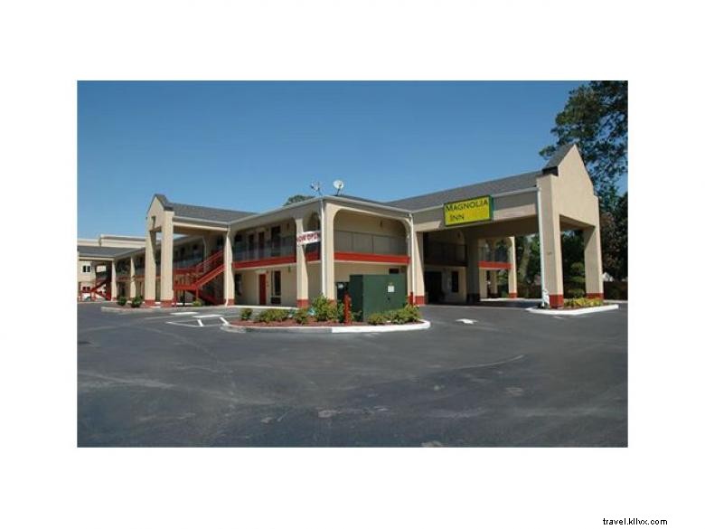 Magnolia Inn Kingsland – Elegant 44‑Room Stay with AAA Two‑Diamond Rating