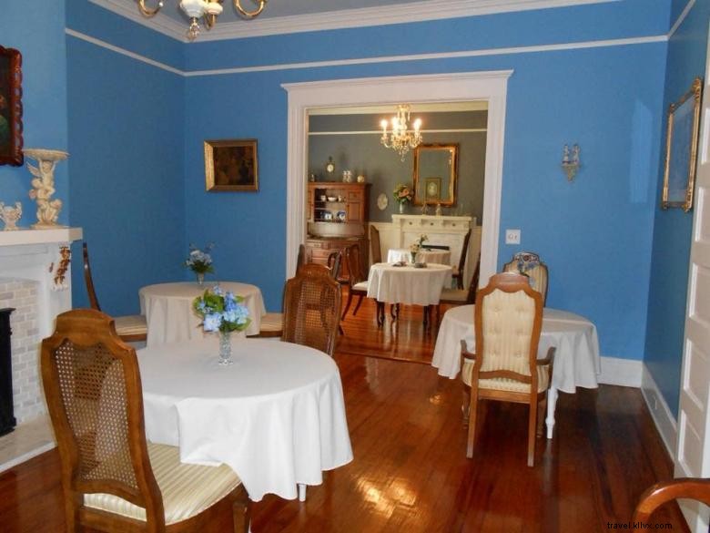 Butterfly Mansion B&B – Elegant Retreat with Scenic Views