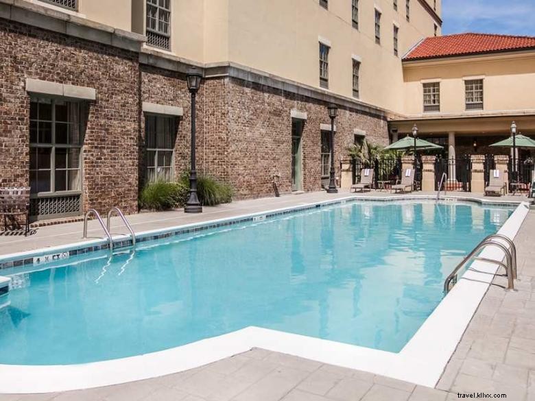 Hampton Inn & Suites – Your Premier Stay in Savannah s Historic District
