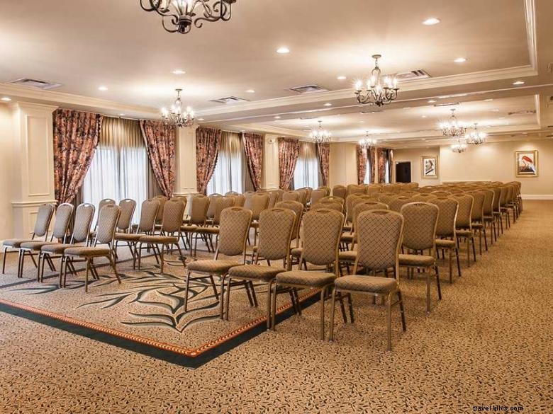 Hampton Inn & Suites – Your Premier Stay in Savannah s Historic District