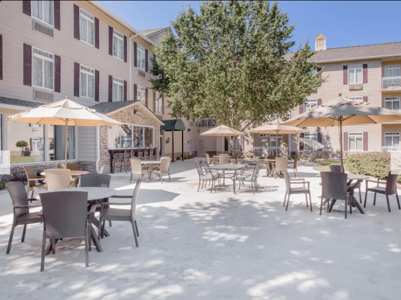 Hawthorn Suites by Wyndham – Premier Hotel Near Georgia International Horse Park & Cherokee Run Golf Course