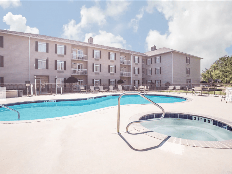 Hawthorn Suites by Wyndham – Premier Hotel Near Georgia International Horse Park & Cherokee Run Golf Course