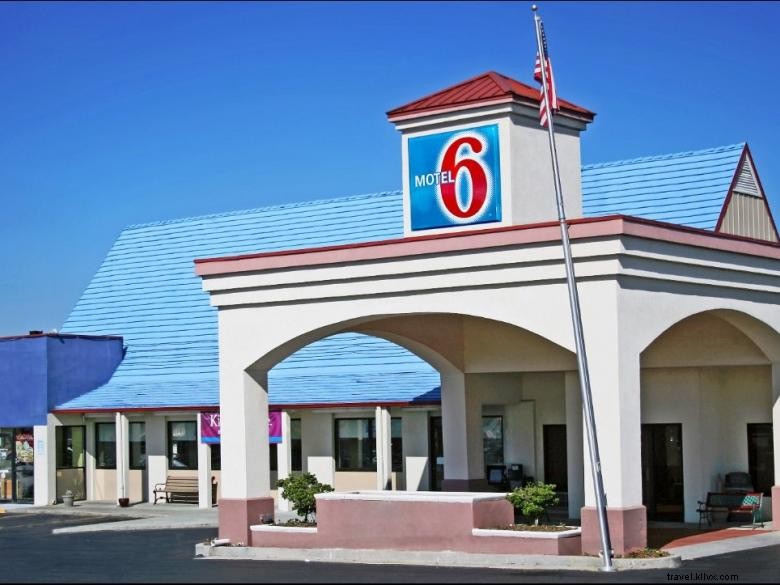 Motel 6 Calhoun – Affordable Comfort in Northwest Georgia