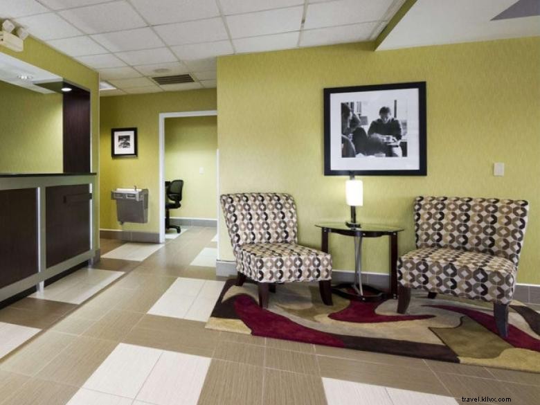 Super 8 by Wyndham Calhoun – Comfortable, Affordable Stay in Northwest Georgia