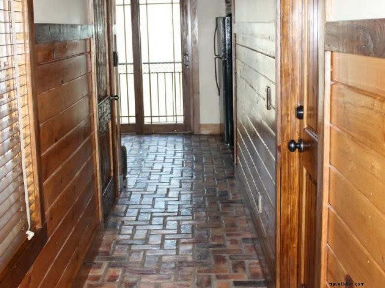 Experience Comfort and Hospitality at Our Place Hotel Nashville