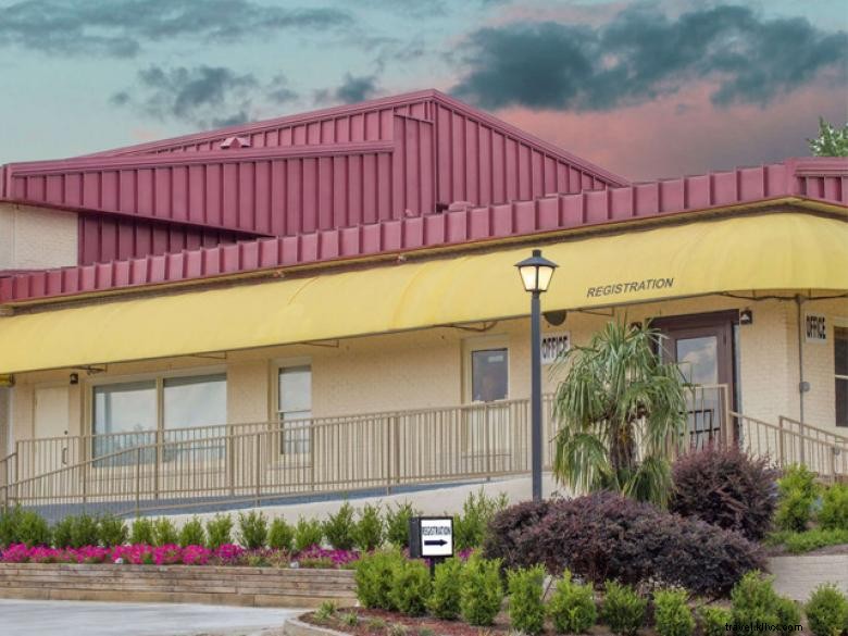 Stay Comfortably at Days Inn by Wyndham Milledgeville – Quality Service & Affordable Rates