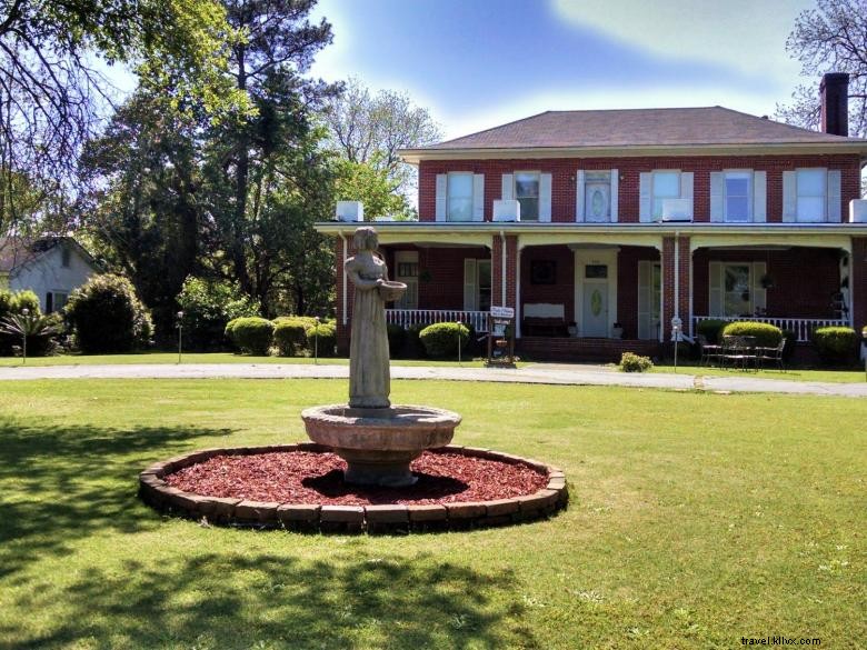 Fruits of Vienna Bed & Breakfast – Elegant Comfort & Fresh Morning Delights