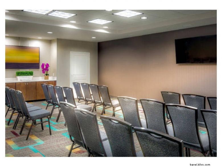 Residence Inn at Savannah Airport: Comfort & Convenience