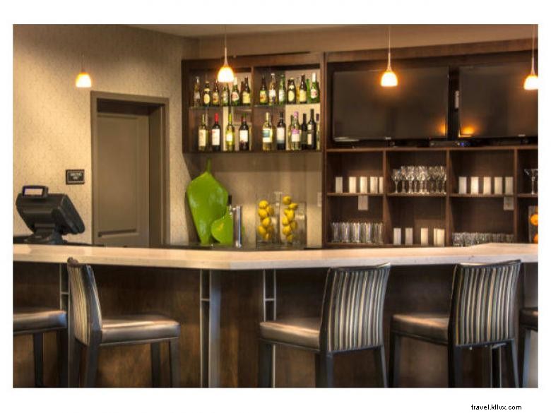 Residence Inn at Savannah Airport: Comfort & Convenience