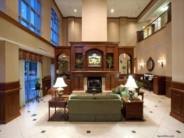 Hilton Garden Inn Athens Downtown – Modern Comfort & Downtown Convenience