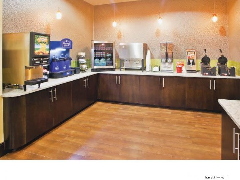 La Quinta by Hilton – Hinesville & Fort Stewart: Comfortable Business & Leisure Stay