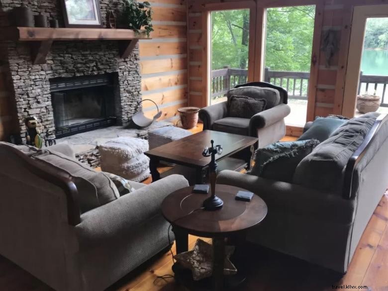 Blue Bears Cabin – Cozy Retreat on Lake Blue Ridge