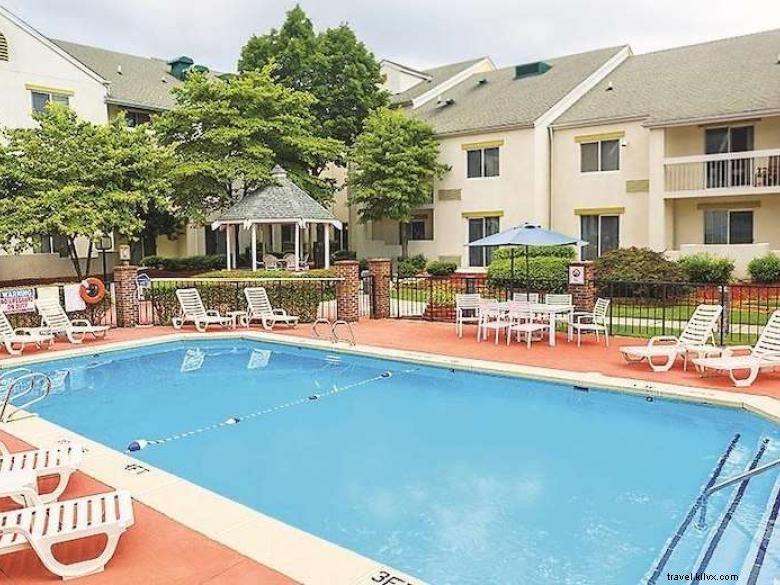 Baymont by Wyndham Norcross: Comfortable & Convenient Stay in Atlanta