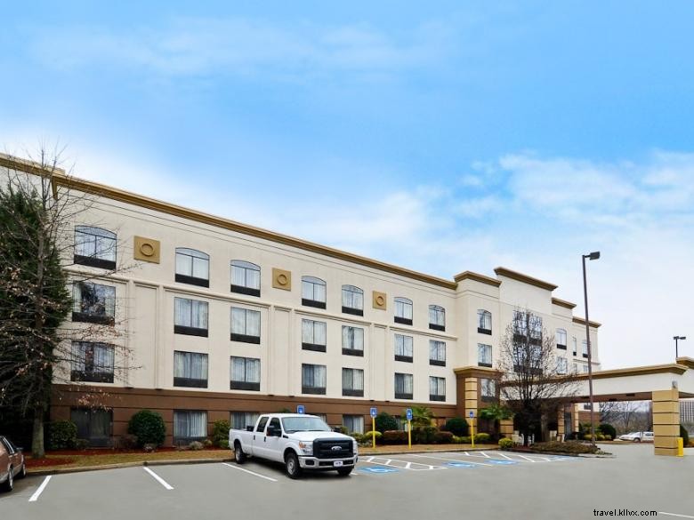 Holiday Inn Express Atlanta NE – Convenient I‑85 Clairmont Access