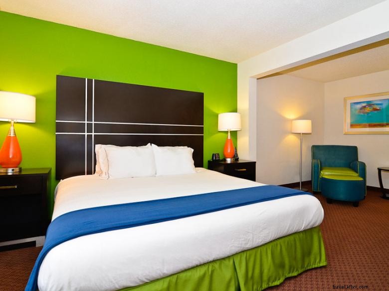 Holiday Inn Express Atlanta NE – Convenient I‑85 Clairmont Access