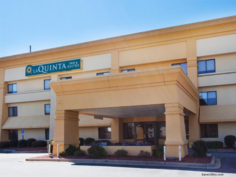 Stay at La Quinta Inn & Suites – Prime Location Near Columbus State University