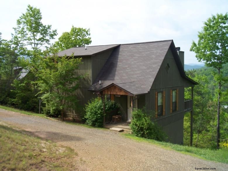 Explore Laurel Mountain Cabins: Luxury Getaways in the Rockies