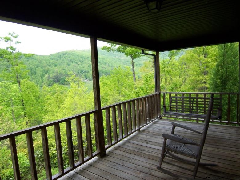 Explore Laurel Mountain Cabins: Luxury Getaways in the Rockies