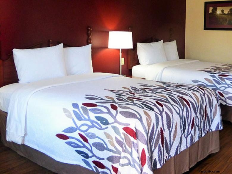 Red Roof Inn & Suites Calhoun – Convenient & Comfortable Stays in Northwest Georgia