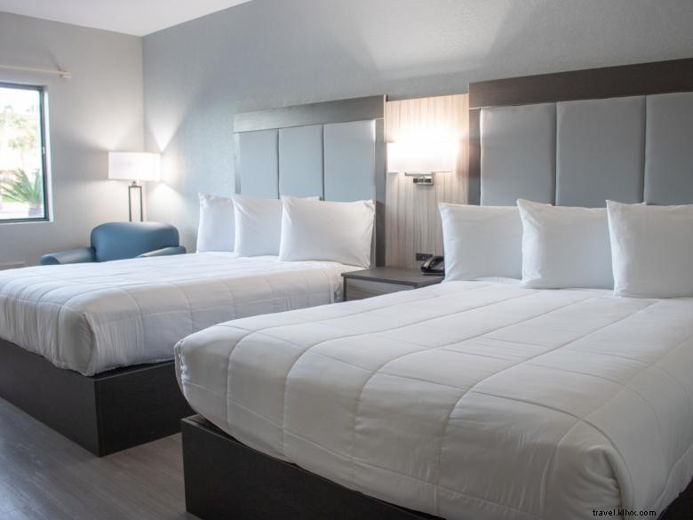 Admirals Inn – Luxury Coastal Getaway on Tybee Island