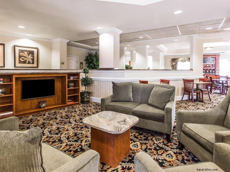 Comfort Suites Valdosta – Modern Comfort & Convenience in Georgia