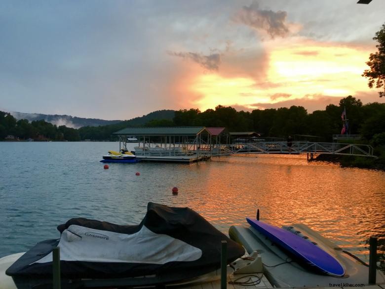 Exclusive Lakefront Mountain Suite at Hiawassee – Luxury Retreat