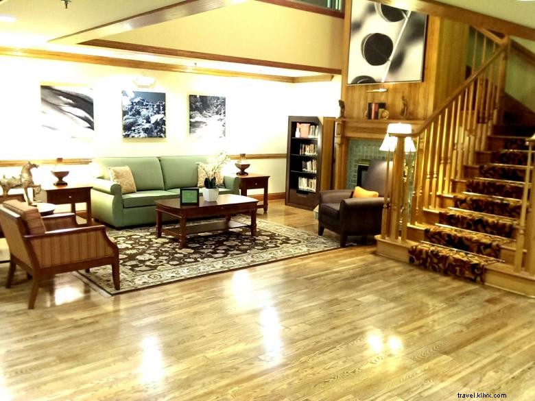 Country Inn & Suites by Radisson – Premier Hotel in Lawrenceville