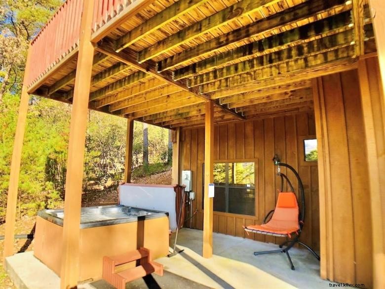 Aananda Lookout Lodge – Premium Retreat on Little Andy Mountain