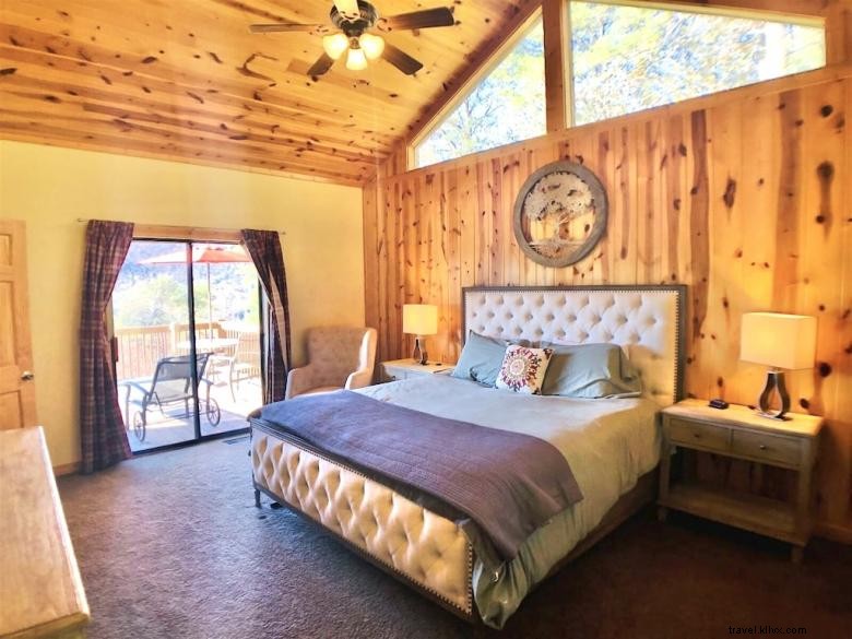Aananda Lookout Lodge – Premium Retreat on Little Andy Mountain