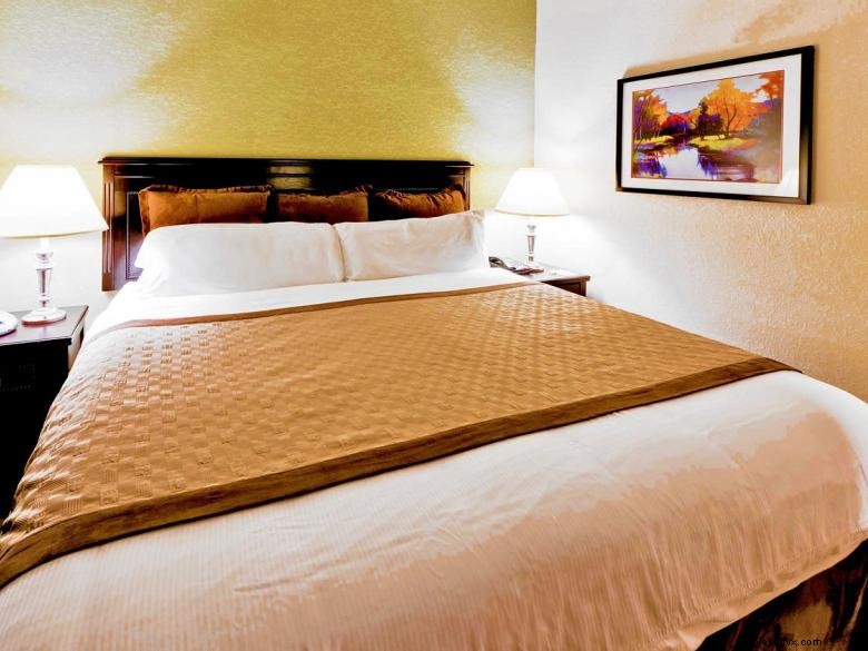 Hawthorn Suites by Wyndham – Comfortable Stay in Kingsland