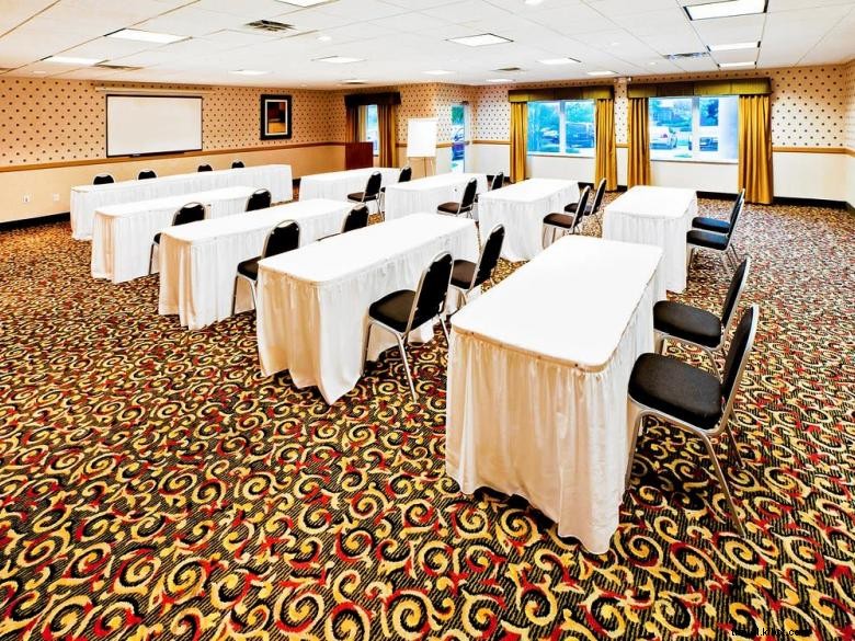 Hawthorn Suites by Wyndham – Comfortable Stay in Kingsland