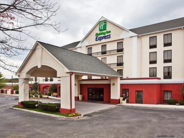 Holiday Inn Express Atlanta West – Comfortable Stay Near Theme Parks