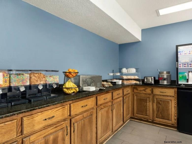 Baymont by Wyndham Warner Robins – Affordable Comfort & Modern Amenities