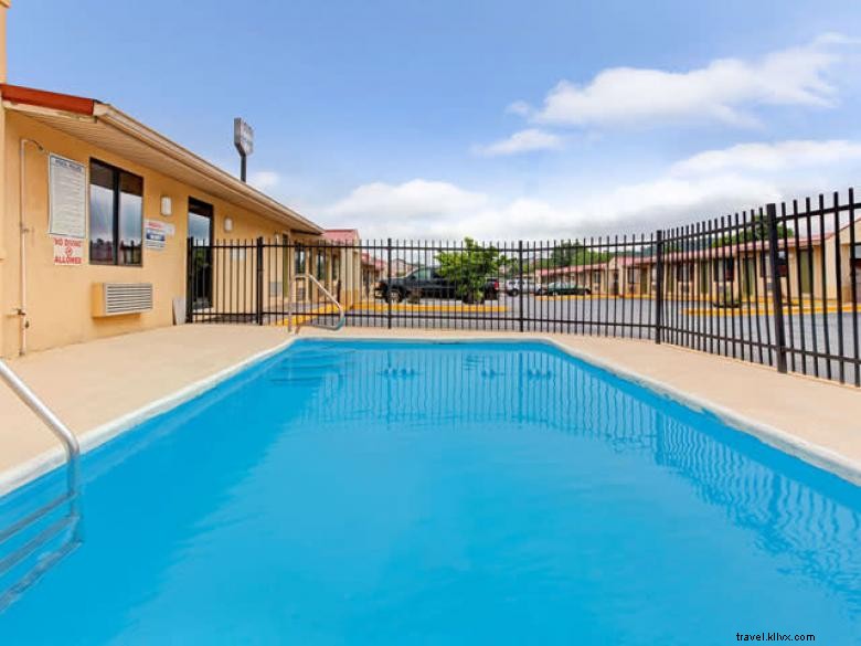 Knights Inn Cartersville – Premium Comfort & Service in Georgia