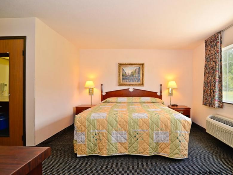 Western Inn & Suites – Premier Hampton Lodging Experience