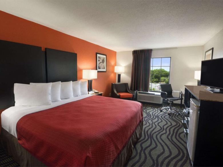 Days Inn by Wyndham Rome Downtown – Comfortable, Convenient & Affordable