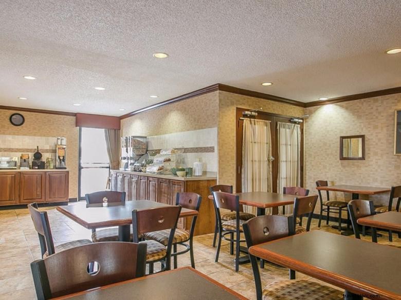 Explore the Quality Inn Medical Center Area: Comfort & Convenience