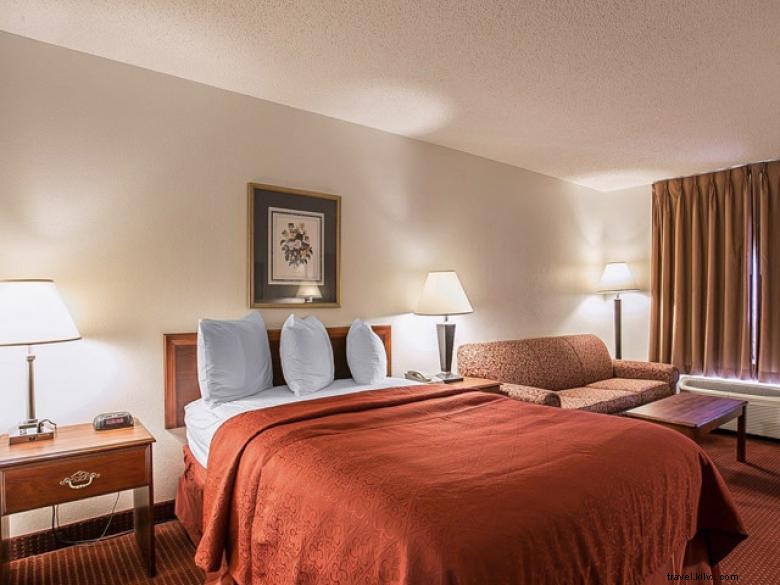 Explore the Quality Inn Medical Center Area: Comfort & Convenience