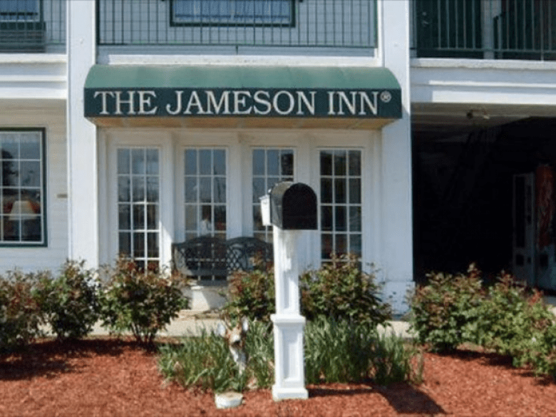 Jameson Inn Oakwood – Comfortable AAA‑Approved Stay in Northeast Georgia