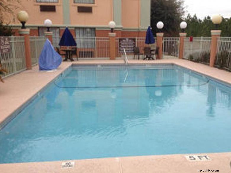 Baymont by Wyndham Hinesville – Convenient Comfort Near Fort Stewart