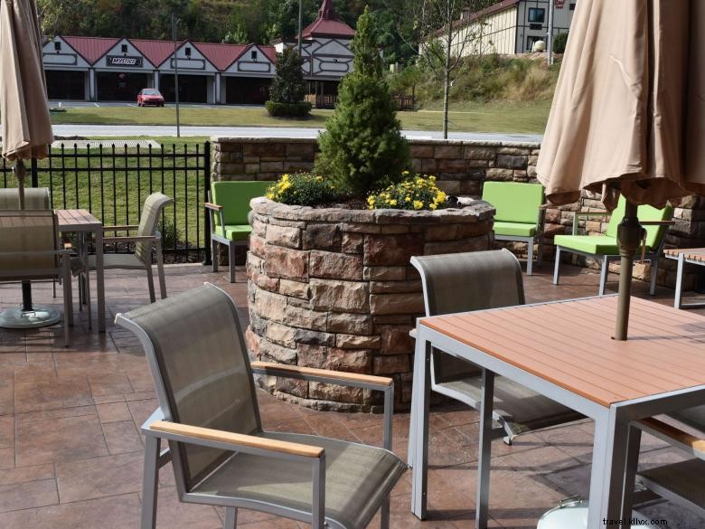 Holiday Inn Express & Suites Helen – Comfortable, Modern Accommodation in the City Center