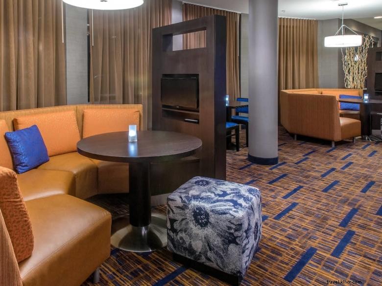 Courtyard Albany: Elegant Living Spaces & Premium Amenities