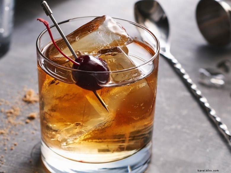 Courtyard Albany: Elegant Living Spaces & Premium Amenities