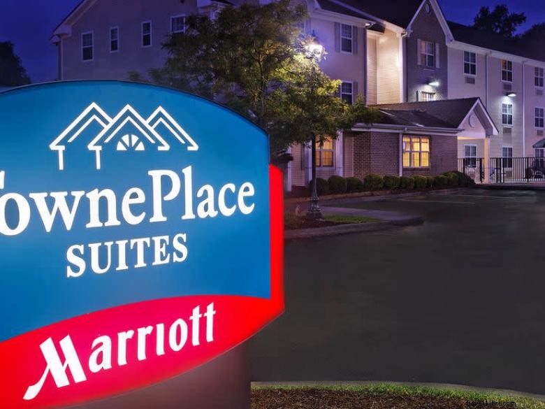 TownePlace Suites Savannah Midtown – Modern Comfort in Savannah’s Midtown