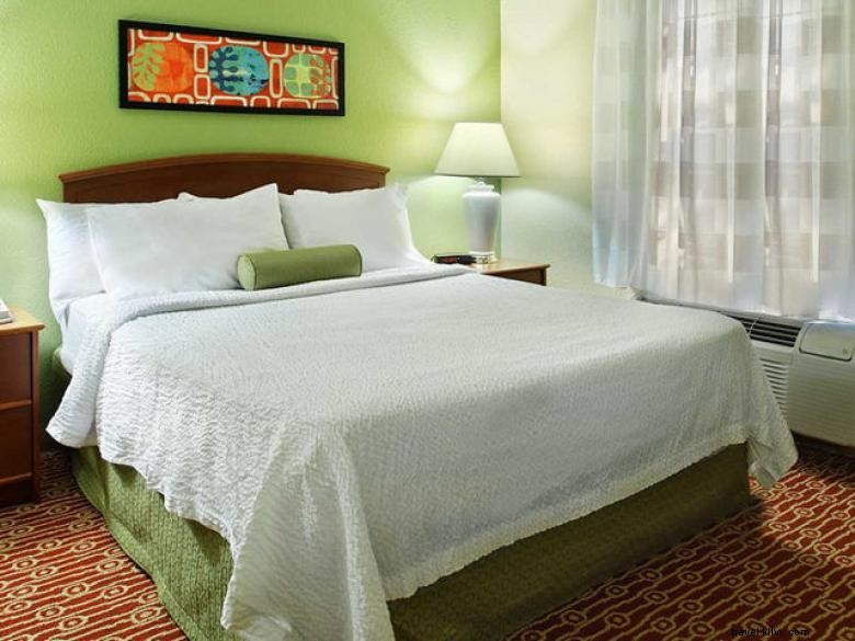 TownePlace Suites Savannah Midtown – Modern Comfort in Savannah’s Midtown