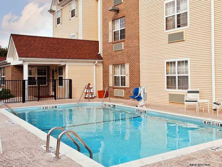 TownePlace Suites Savannah Midtown – Modern Comfort in Savannah’s Midtown