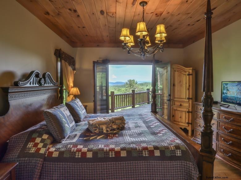 North Georgia Cabin Rentals: Luxury Retreats & Scenic Getaways