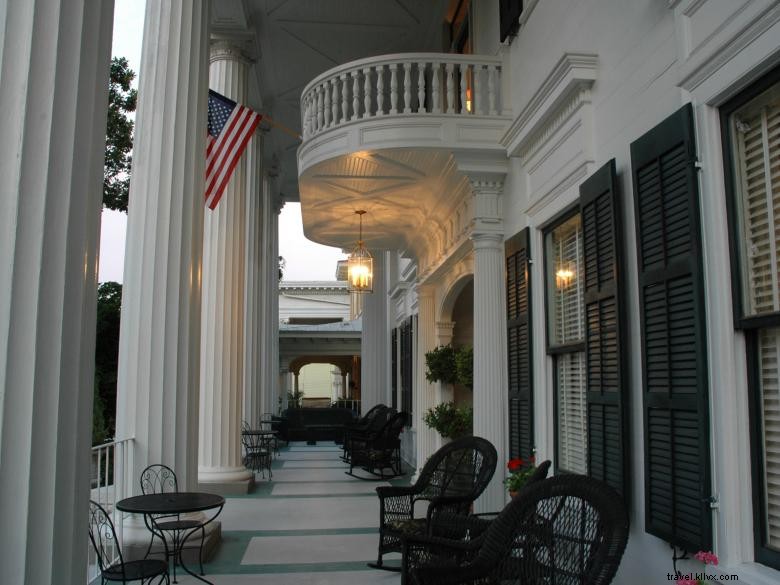 1842 Inn – Historic Charm & Modern Comfort