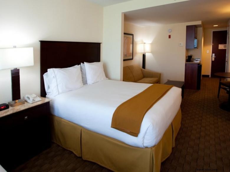 Holiday Inn Express & Suites Columbus at Northlake – Comfortable Stay in Columbus, GA